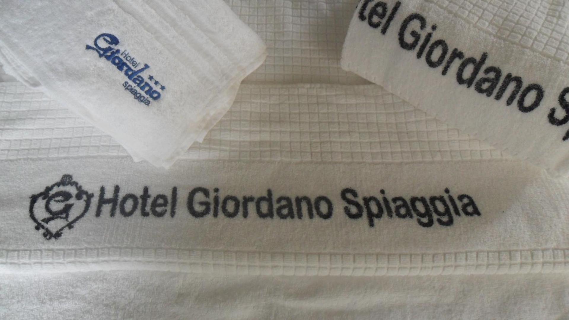 Hotel Giordano Spiaggia Torre Pedrera Esterno foto